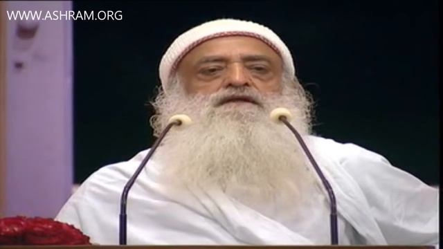 आंतरिक शरीर की चिकित्सा - रोगों से मुक्ति का सुगम उपाय ! | Sant Shri Asharamji Bapu Satsang смотреть онлайн