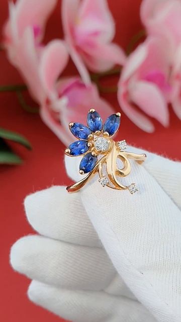 Кольцо из красного золота 585 пробы с корундами и фианитами смотреть онлайн
