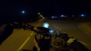 стант ночью в соло на питбайке