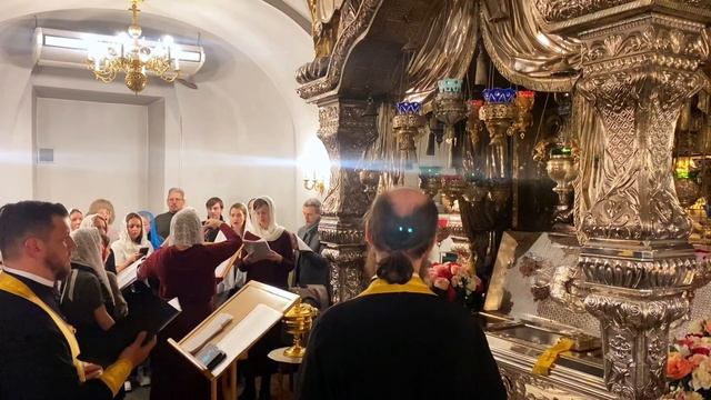 Акафист у мощей блаженной Матроны Московской смотреть онлайн
