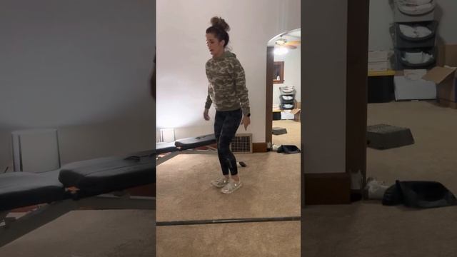It’s LEG DAY!! смотреть онлайн