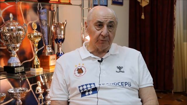 Комментарии Владимира Салмановича Максимова после матча Чеховские медведи   Университет Нева