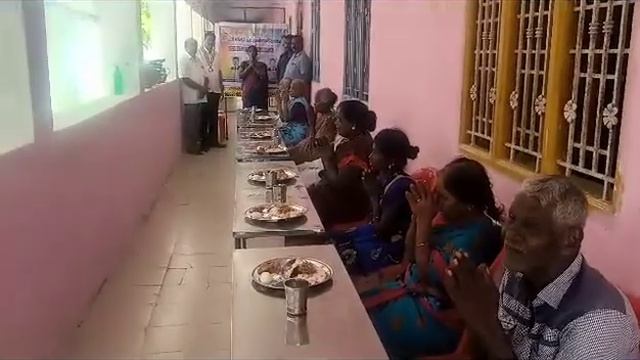 Rotary club Kattumannarkovil sponsor lunch thaiveedu oldage Home смотреть онлайн