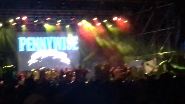 Pennywise - Bro Hymn