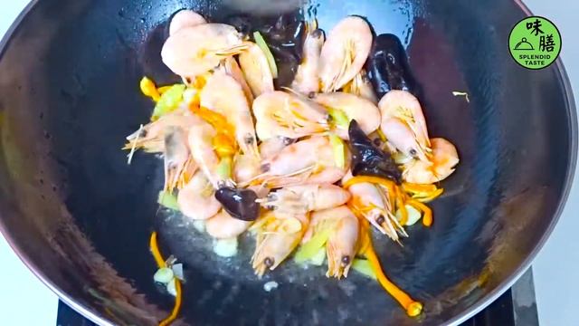 Chinese Recipe:春韭北极蝦 | Stir-Fried pandalus borealis with chives | ニラと甘エビの炒め смотреть онлайн