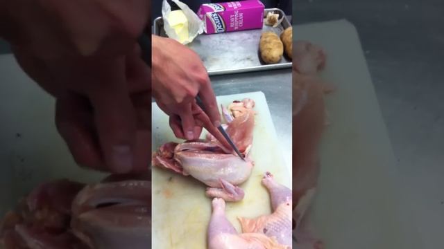 How to Fabricate a Whole Chicken (2) смотреть онлайн
