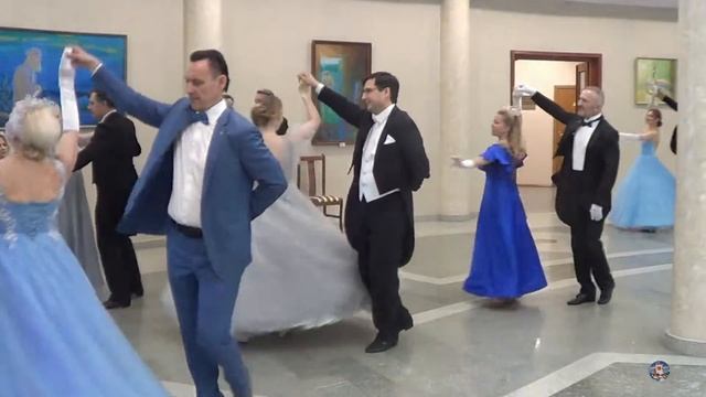 Финальный ролик Бал Весеннее Небо смотреть онлайн