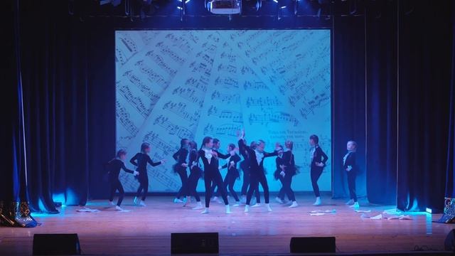 Моцарт - Dancity kid,s смотреть онлайн