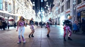 Кей поп под Федерико филини