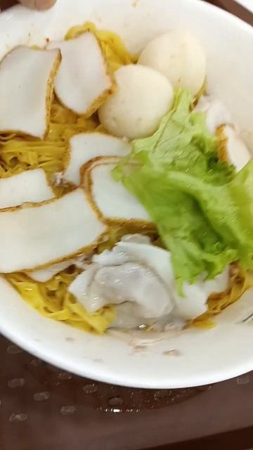 DUCK NODLE AND DRY MIE KIA VERY NICE AT TEMPENIS INTERCHANGE смотреть онлайн