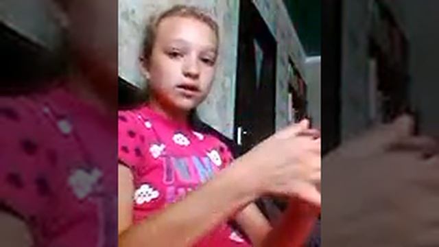 Обзор кукалки LOL смотреть онлайн