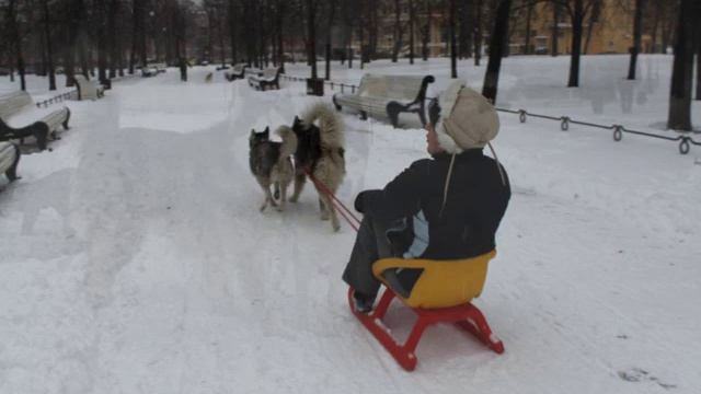 ПЕРВЫЙ НАСТОЯЩИЙ СНЕГ