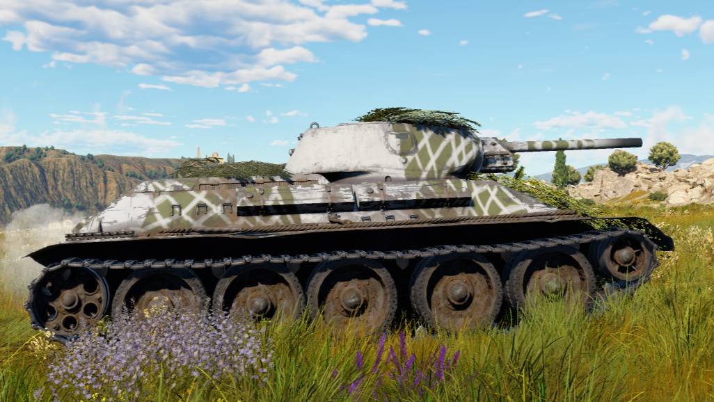 Играю на танке Т-34 в War Thunder. смотреть онлайн