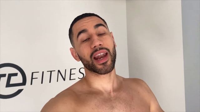 WE HAVE A PROBLEM... | 5 WEEKS OUT | MEN'S PHYSIQUE COMPETITOR смотреть онлайн