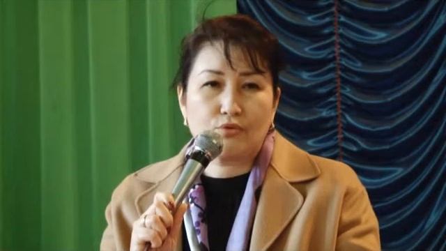 Встреча министра Ж.Мамбеталиевой с жителями сел Таласской области