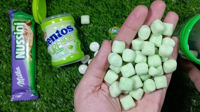 Lot's of candies and sweets | Chupa Chups ASMR смотреть онлайн