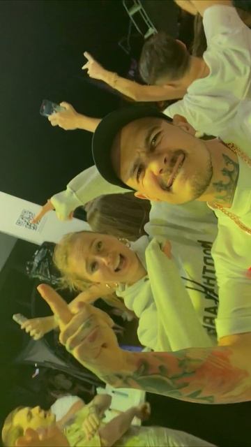 Backstage смотреть онлайн