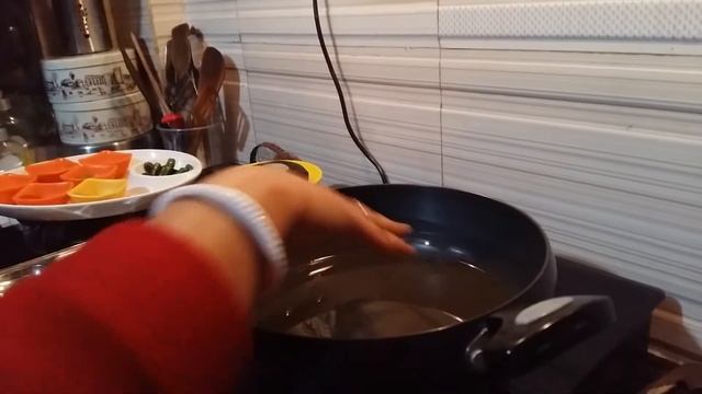 Delicious chicken feet curry смотреть онлайн