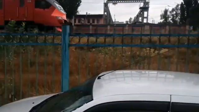 Лето! Электропоезд ЭП3Д 0021 с сообщением Лихая-Ростов. смотреть онлайн