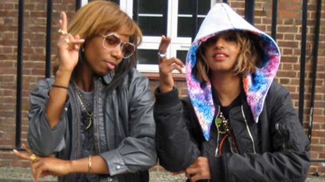 Santogold_MIA_Gorilla Zoe - Get It Up (Radioclit Mix) смотреть онлайн