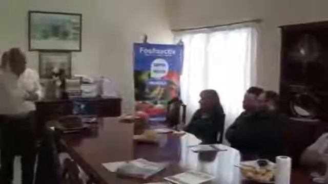Aplicación de Fosfoactiv en Sorgo, en Moises Ville смотреть онлайн