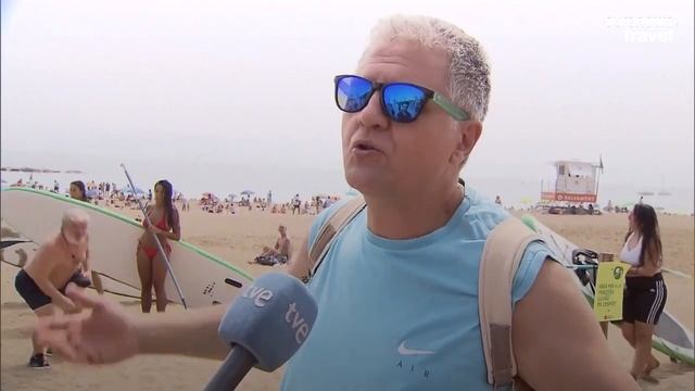 Barcelona bag thief caught on TV camera as the city tries to crack down on crimes against tourists смотреть онлайн