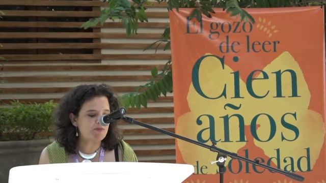 Cristina Fuentes en El gozo de leer Cien años de soledad смотреть онлайн