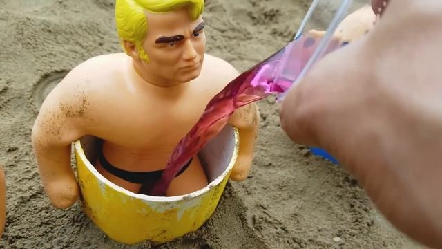 Coca Cola, Different Fanta, Mtn Dew, Pepsi,Sprite and Stretch Armstrong vs Mentos in Big Undergroun смотреть онлайн