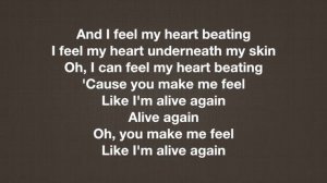 Coldplay - Adventure Of A Lifetime (Official Video)