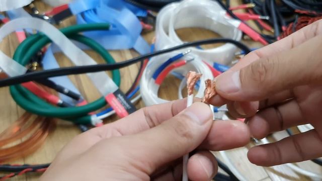 Sai lầm khi chọn dây loa sợi ĐỒNG TƠ và ĐỒNG CỨNG, Dây nào hay hơn? смотреть онлайн