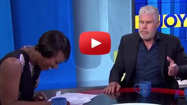 Actor Ron Perlman Just Did The Best Imitation of President Trump Yet Live On Air смотреть онлайн