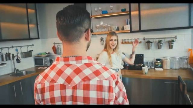 Project IconHostel смотреть онлайн