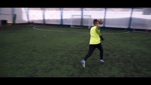 Топ 5 финтов Неймара / Лучшие финты / Neymar skills Fenomeno смотреть онлайн