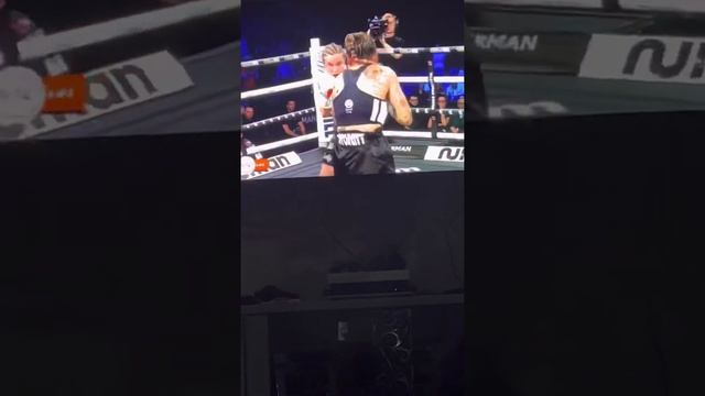 Chloe vs farza 17 Jun 2022 смотреть онлайн