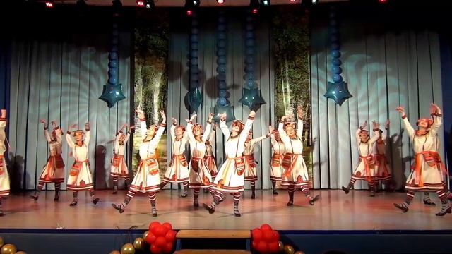 07. Мордовский танец «Ряцок киштема» смотреть онлайн