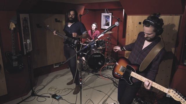 Emu Vendetta - Banananana (Local Live) смотреть онлайн