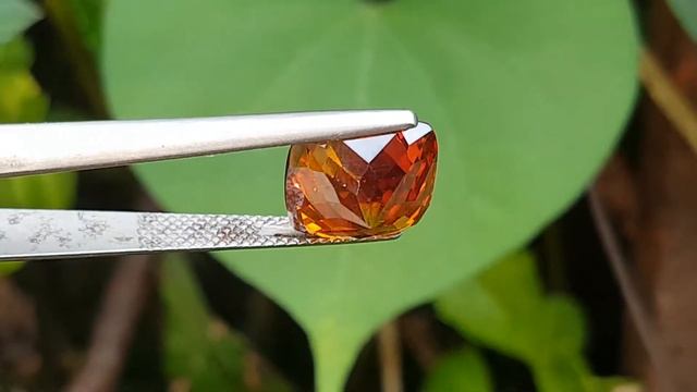 7.40ct Mandarin / Fanta Orange Natural Sphalerite. смотреть онлайн