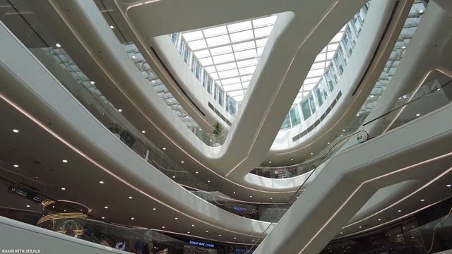 The Most Elegant Mall in the Philippines | THE PODIUM - Walking Tour [4K] April 2023 смотреть онлайн