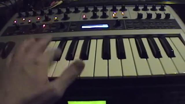 MPC-Style Chopping on the E-mu ESI-32 смотреть онлайн