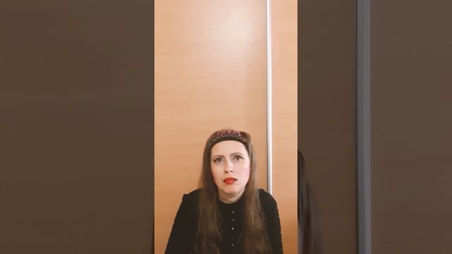 ❓ ❗  Как загаданный человек вас воспринимает? Гадание #shorts #гадание #гаданиенакартах #таро