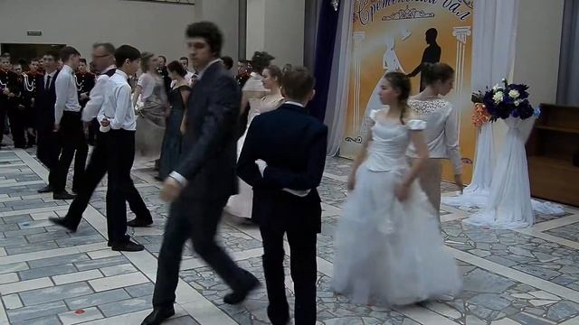 Танцуют гости из Набережных челнов. смотреть онлайн