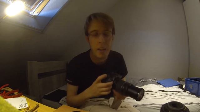 VLOG 290 - Cracking open my camera and cuting through my lens смотреть онлайн