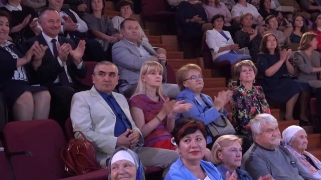 ДЕНЬ УЧИТЕЛЯ смотреть онлайн