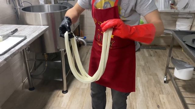 Вытяжные сыры «Чечил»