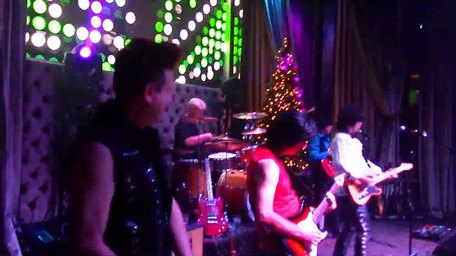 Happy - Keith Richards tribute by Trey Garrity смотреть онлайн