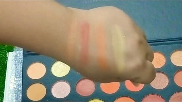 Morphe X James Charles Eyeshadow Palette🎨Review🎥 | Makeup Review | Cosmetics Review | смотреть онлайн