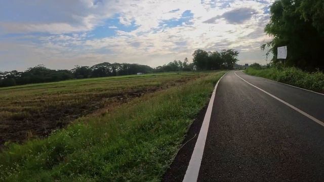 1 Walking in Chiang Mai Sansai district COVID 19 period sound ASMR смотреть онлайн