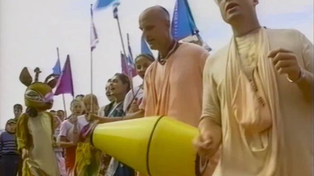 Poland Hare Krishna Laxmi Nrsimha Traveling Sankirtan Party June 1995 - 1080p HD смотреть онлайн