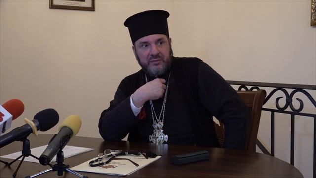 Архімандрит Феодосій відповідає людям, які кажуть, що вони не ходять до церкви, бо в них Бог в душ смотреть онлайн