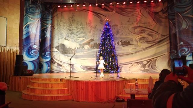 "З новим роком" - Бондарь Катя/сover смотреть онлайн